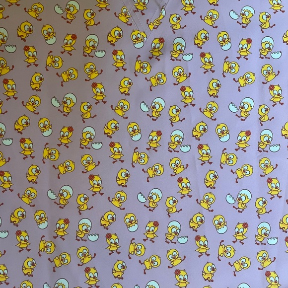 Women’s Baby Chick Print Scrub Top. - Picture 3 of 3